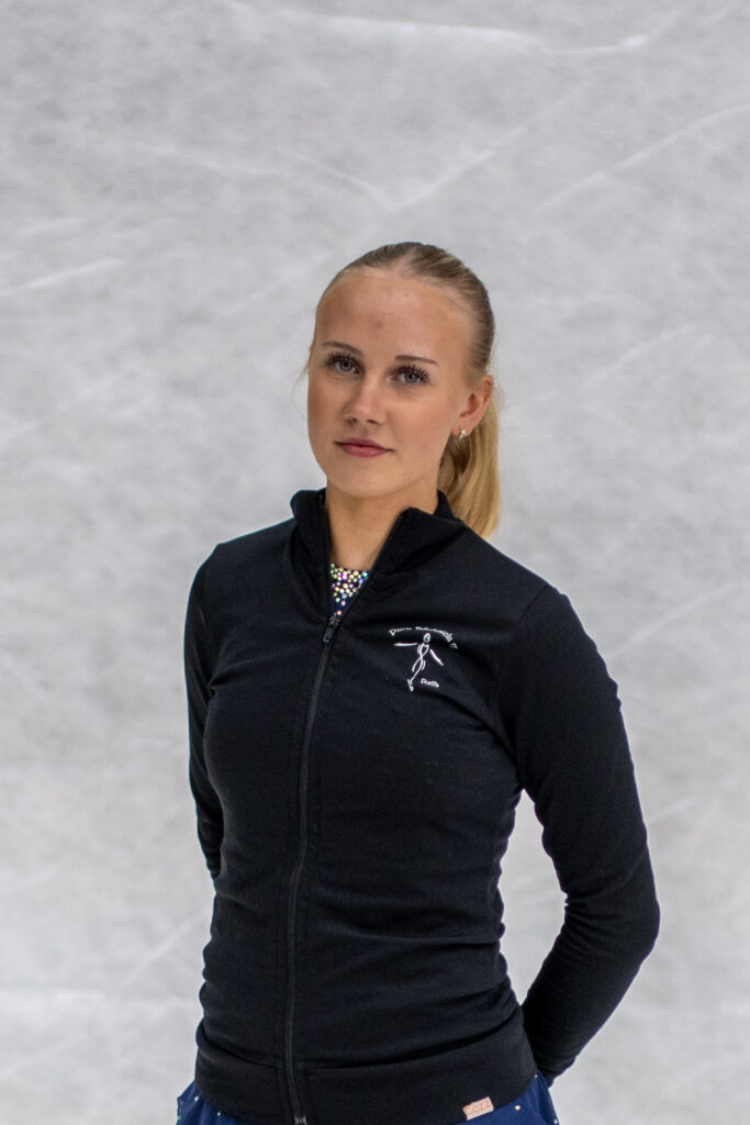 Porin Taitoluistelu Netta Valkama