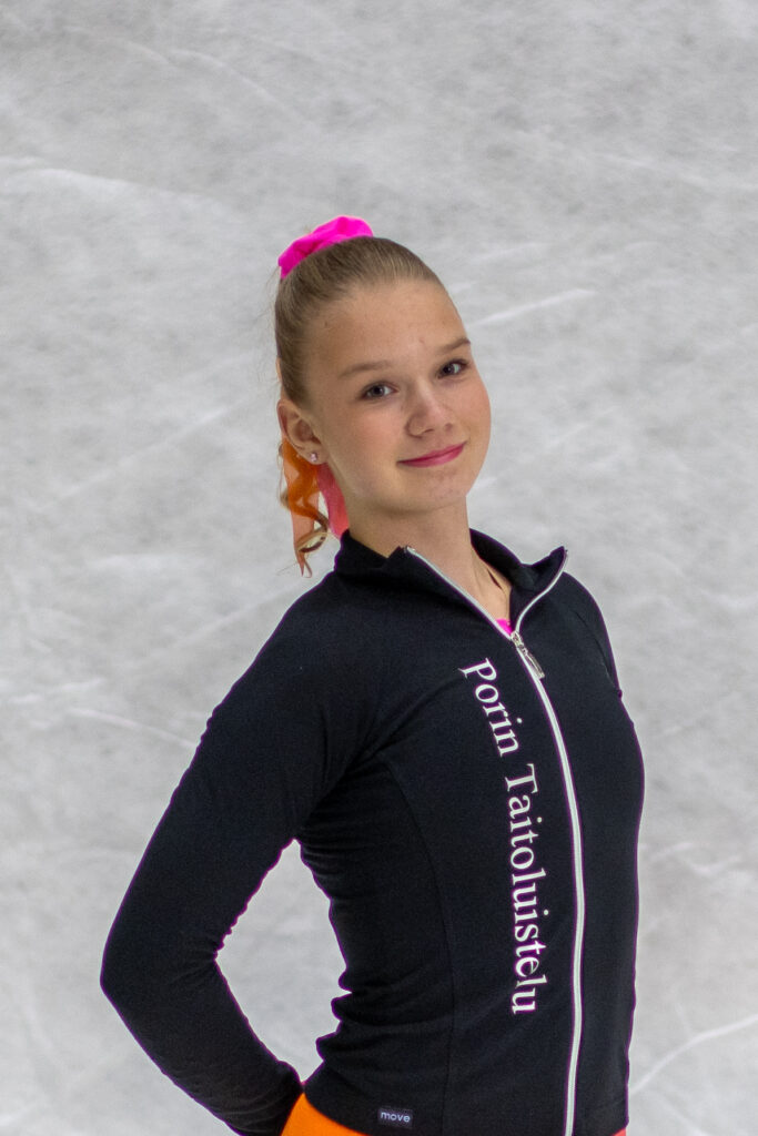 Porin Taitoluistelu Vanessa Viljanen