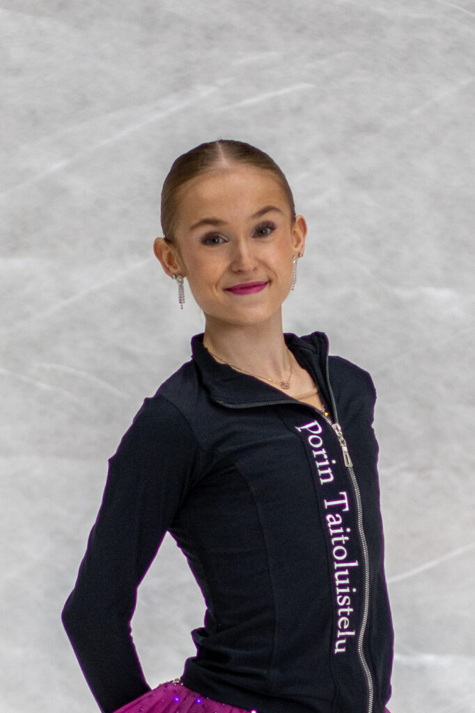 Porin Taitoluistelu Adeliina välitalo